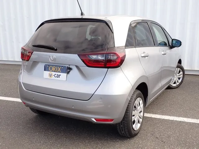 フィット　４ＷＤ（ホンダ）の車両写真