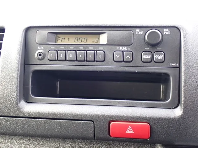 ハイエースバン　２ＷＤ（トヨタ）の車両写真