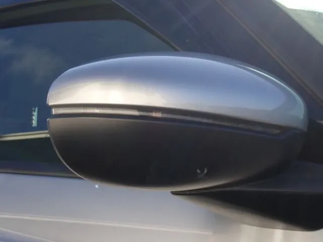 フィット　ｅ：ＨＥＶ（ホンダ）の車両写真