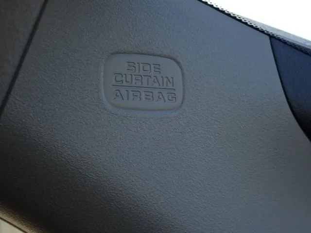 フィット　ｅ：ＨＥＶ（ホンダ）の車両写真