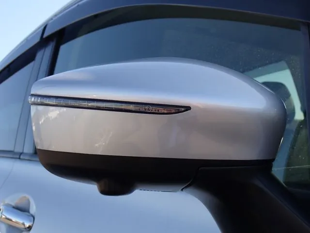 ノート(ニッサン)の車両写真