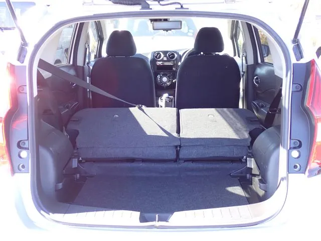 ノート(ニッサン)の車両写真