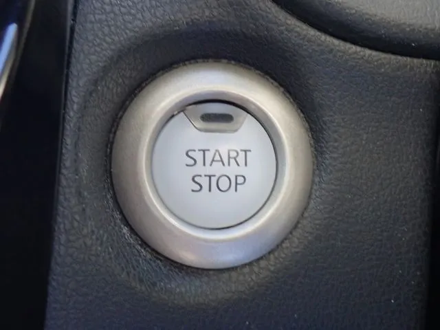 ノート(ニッサン)の車両写真