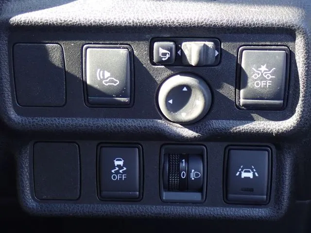 ノート(ニッサン)の車両写真