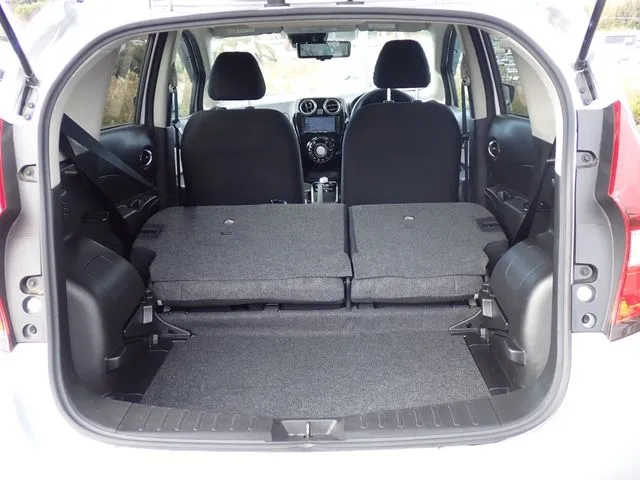 ノート（ニッサン）の車両写真