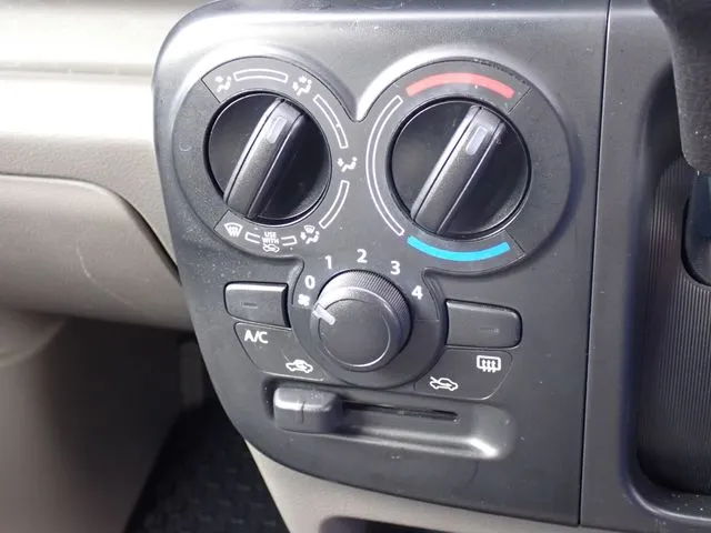 エブリイバン　４ＷＤ（スズキ）の車両写真