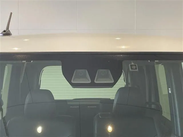 タント　カスタム（ダイハツ）の車両写真