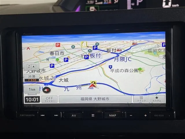 タント　カスタム（ダイハツ）の車両写真