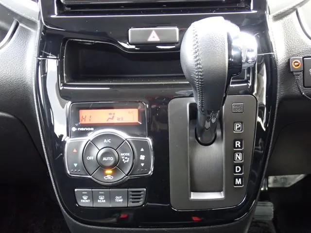 ソリオ バンディット(スズキ)の車両写真