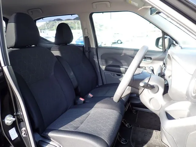 ｅＫクロス（ミツビシ）の車両写真