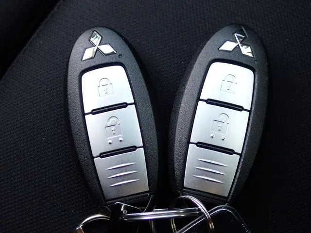 ｅＫクロス（ミツビシ）の車両写真