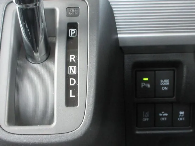 スペーシア　４ＷＤ（スズキ）の車両写真