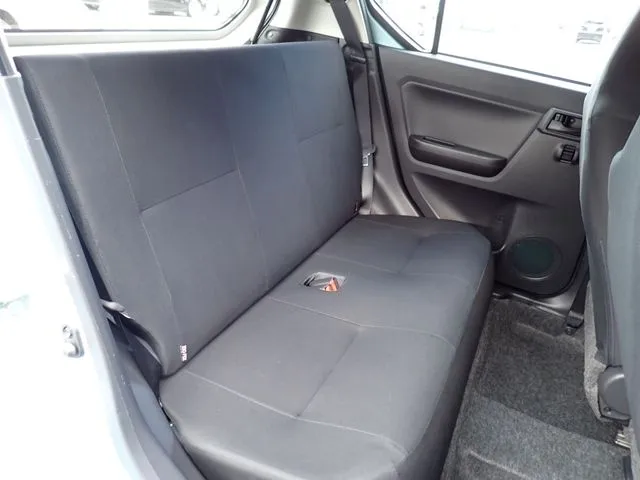 ミラ　イース（ダイハツ）の車両写真