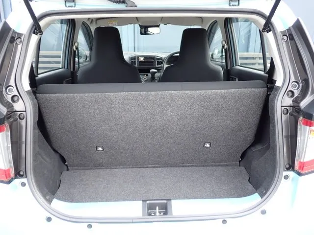 ミラ　イース（ダイハツ）の車両写真