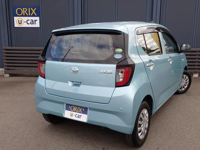 ミラ　イース（ダイハツ）の車両写真