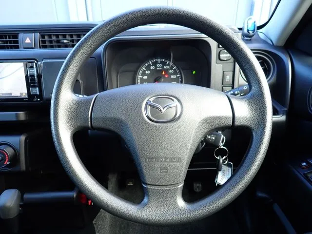 ファミリアバン　２ＷＤ（マツダ）の車両写真