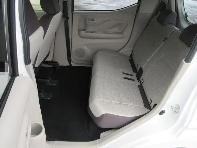 デイズ　４ＷＤ（ニッサン）の車両写真