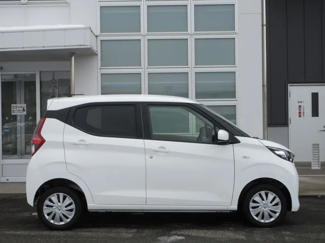 デイズ　４ＷＤ（ニッサン）の車両写真