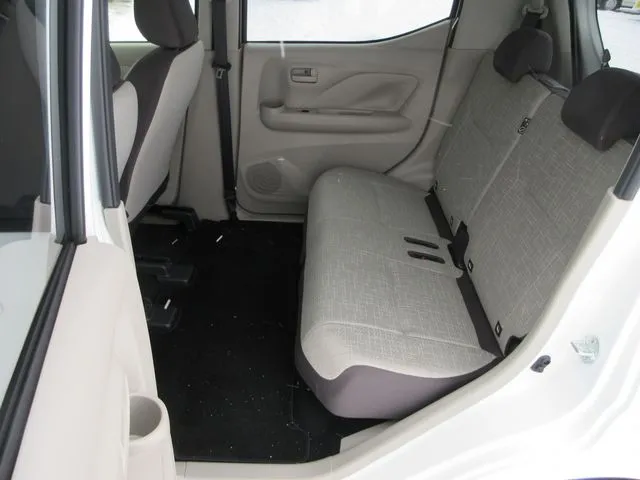 デイズ　４ＷＤ（ニッサン）の車両写真