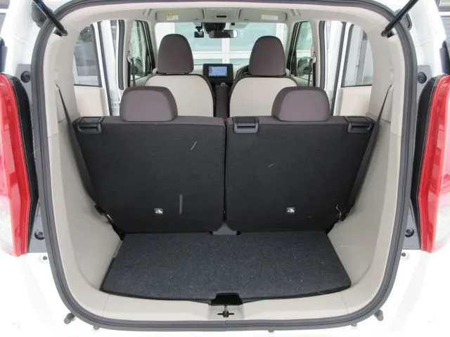 デイズ　４ＷＤ（ニッサン）の車両写真