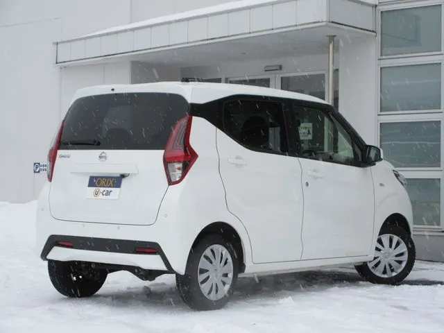 デイズ　４ＷＤ（ニッサン）の車両写真