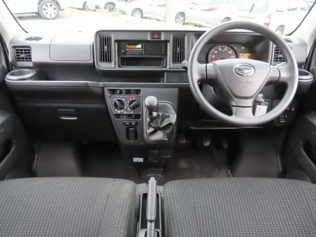 ハイゼットカーゴ（ダイハツ）の車両写真