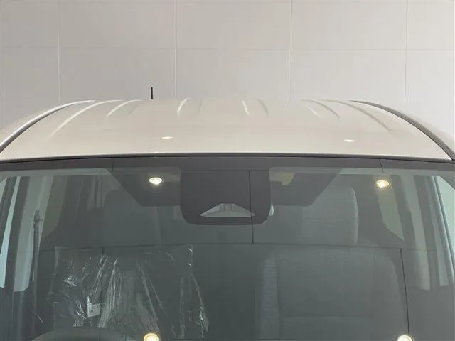 シエンタ　ハイブリッド（トヨタ）の車両写真