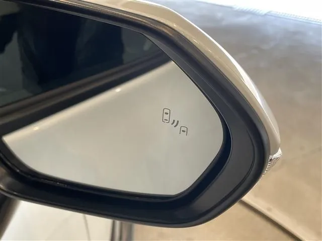 シエンタ　ハイブリッド（トヨタ）の車両写真