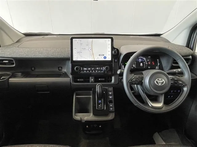 シエンタ　ハイブリッド（トヨタ）の車両写真