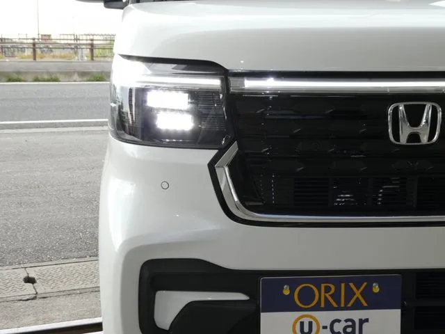 Ｎ　ＢＯＸ　カスタム（ホンダ）の車両写真