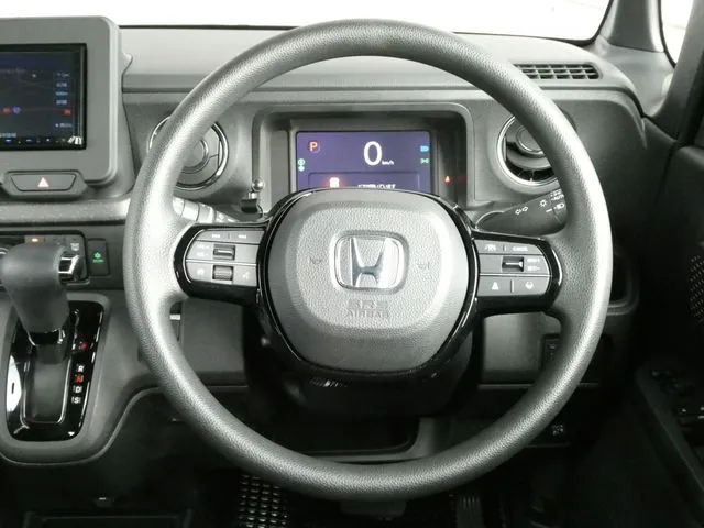 Ｎ　ＢＯＸ　カスタム（ホンダ）の車両写真