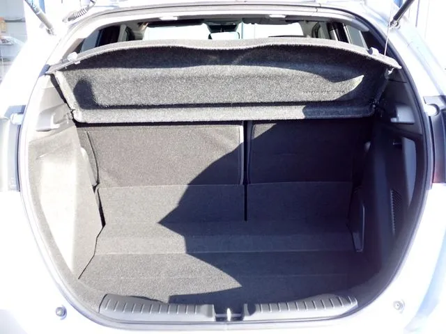 フィット　ｅ：ＨＥＶ（ホンダ）の車両写真