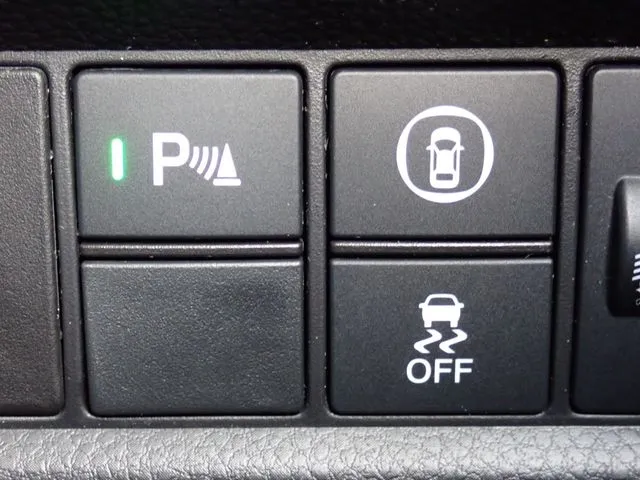 フィット　ｅ：ＨＥＶ（ホンダ）の車両写真