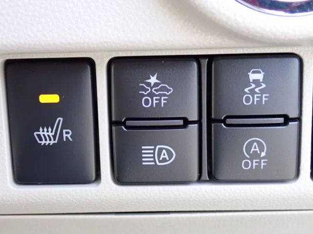 ムーヴ（ダイハツ）の車両写真