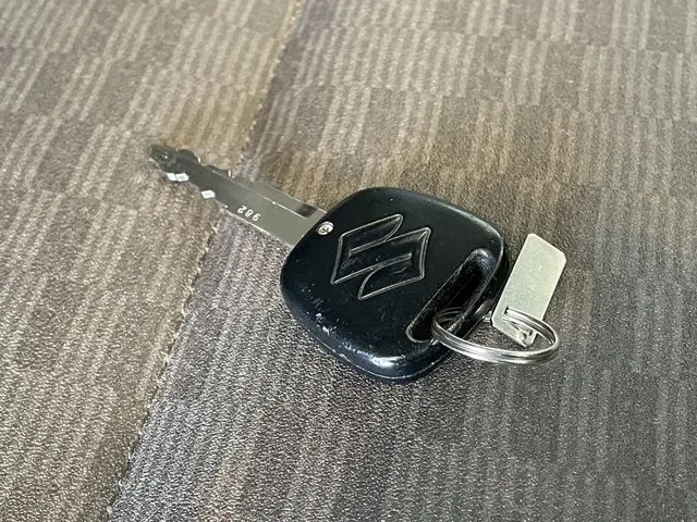 スズキ　エブリイバン