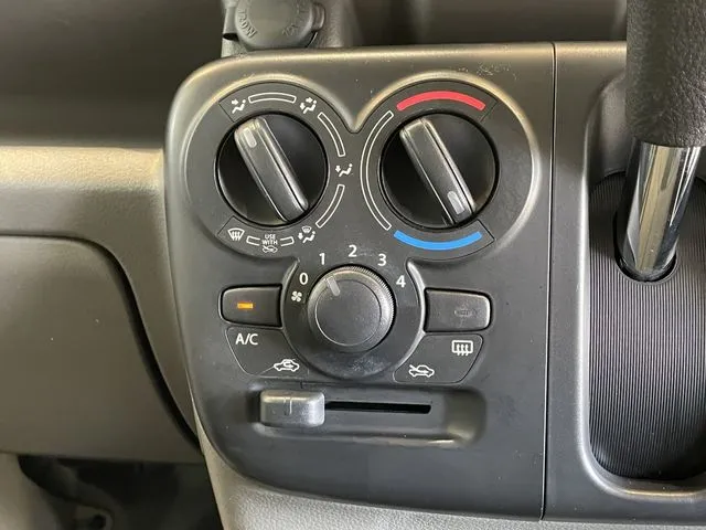 スズキ　エブリイバン