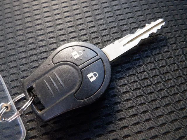 NV150 AD 2WD(ニッサン)の車両写真