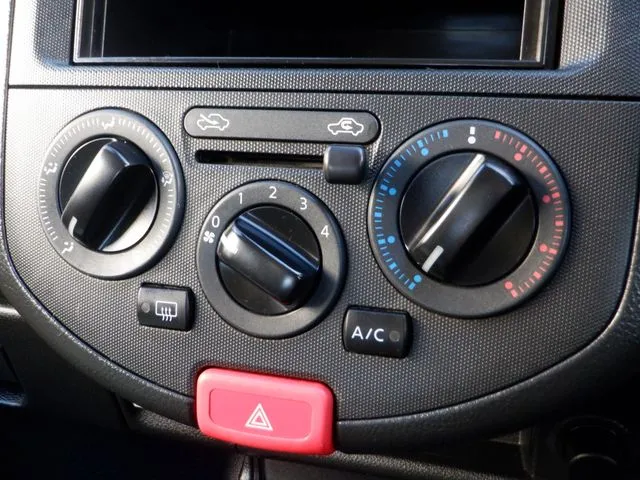 NV150 AD 2WD(ニッサン)の車両写真