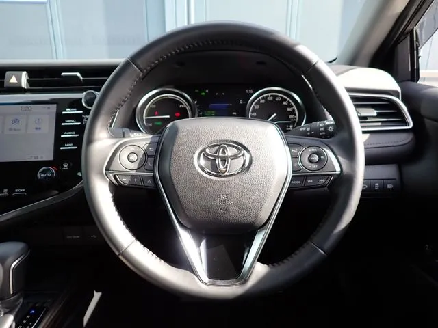 カムリ ハイブリッド(トヨタ)の車両写真