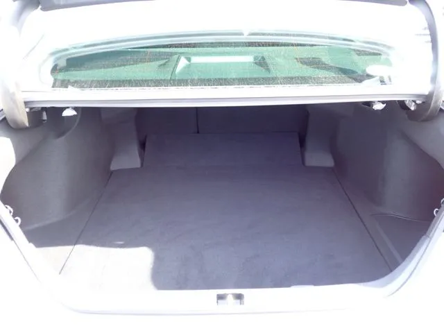 カムリ ハイブリッド(トヨタ)の車両写真