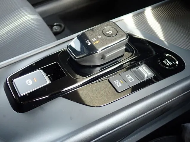 ノート(ニッサン)の車両写真