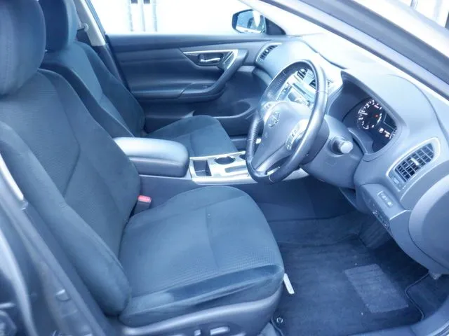 ティアナ（ニッサン）の車両写真