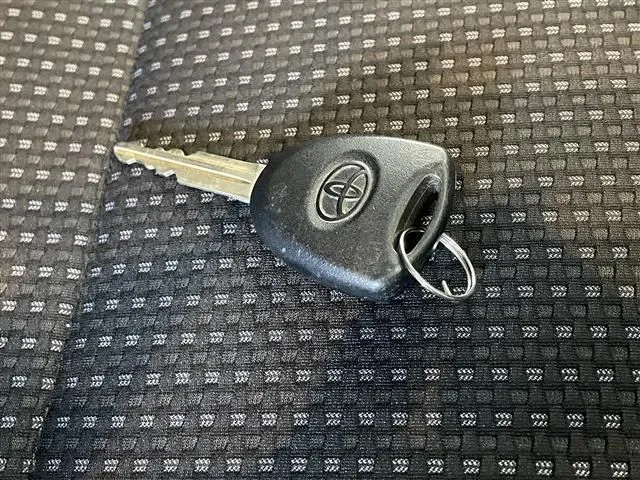 トヨタ　ピクシス　バン