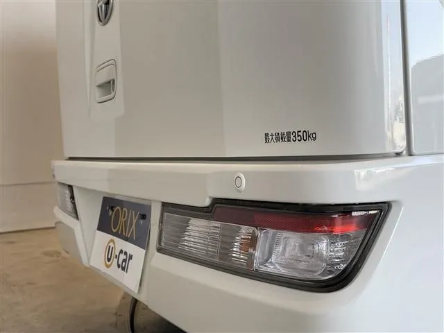 トヨタ　ピクシス　バン