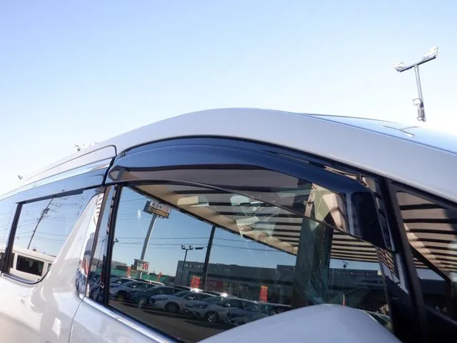 トヨタ アルファード ハイブリッド 4WD