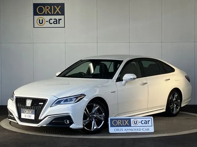 クラウン セダン ハイブリッド(トヨタ)の車両写真