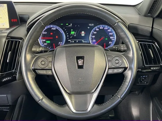 クラウン セダン ハイブリッド(トヨタ)の車両写真