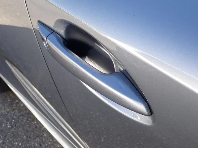 レクサス　ＩＳ３５０（トヨタ）の車両写真