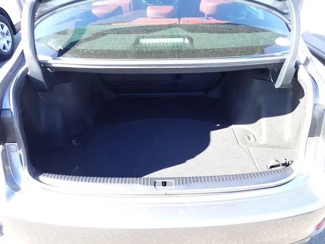 レクサス　ＩＳ３５０（トヨタ）の車両写真