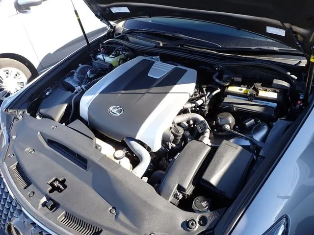 レクサス　ＩＳ３５０（トヨタ）の車両写真